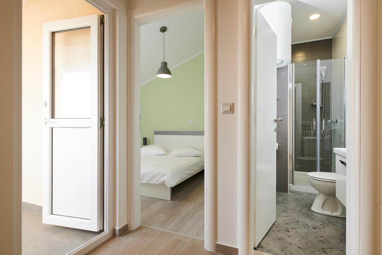 Villa Dvori Bašanija Exteriör bild